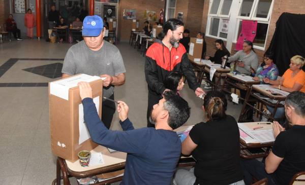 Elecciones barriales en Trelew con gran participación de vecinos