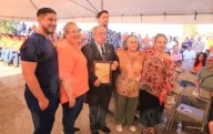 Nombran parque “Trabajadores de la Educación“ y develan placa al “Maestro Ilustre”