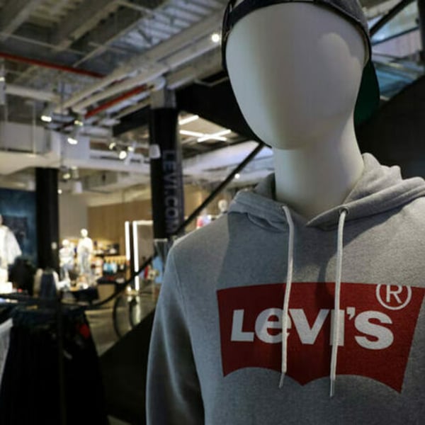 Levi’s and Aritzia test full-price strategy as affluent shoppers stay loyal