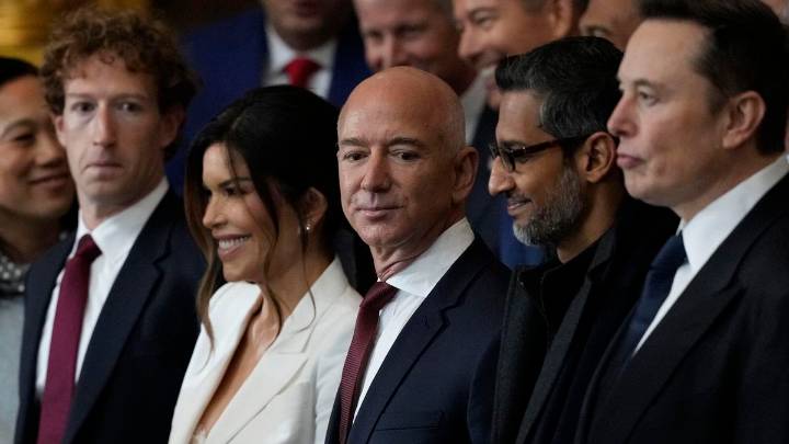 Trump reúne a los líderes de Apple, Google, Meta, Microsoft y OpenAI (pero no a Musk) para abordar el rumbo de la IA