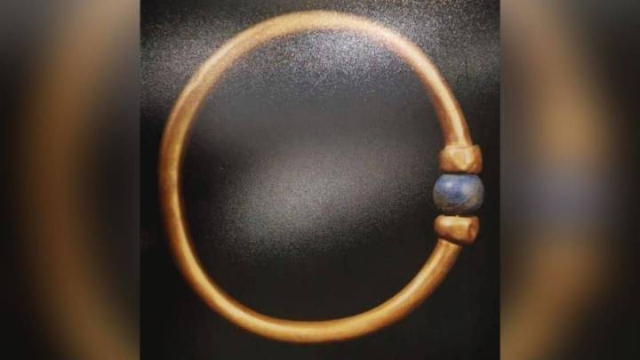 Funden brazalete robado que perteneció a un faraón egipcio de más de tres mil años de antigüedad