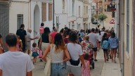Vuelta al cole con "dolçaina i tabalet" en Potries y empañada por la lluvia y sin rastro del Edificant en Tavernes