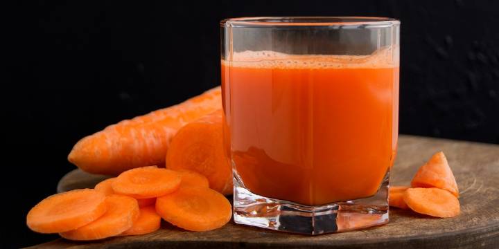 Remedio casero contra el asma: así se prepara el jugo de zanahoria, apio y limón
