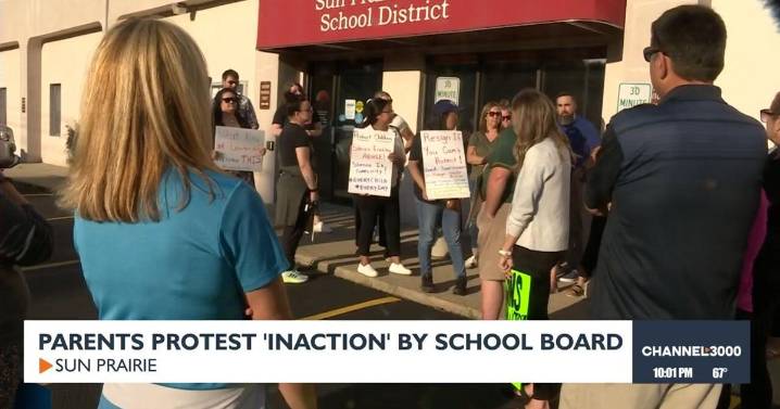Parents protest Sun Prairie School Board's 'inaction' amid investigation into former dean of students