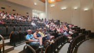Quejas en la asamblea de Fallas por no celebrarse verbenas la noche de la "plantà"