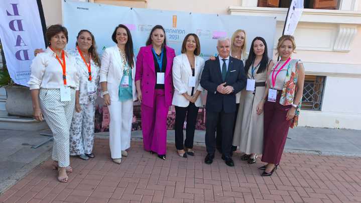 Líderes comprometidas con el desarrollo sostenible abordan en Granada cómo transformar el día a día de las ciudades