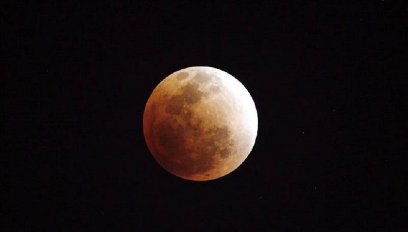 ¡Es HOY! Eclipse total de Luna: acá te contamos a que horas y quienes lo pueden ver