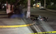 Muere motociclista al derrapar y estrellarse en avenida de Cancún