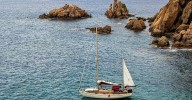 Los españoles viajan más y mejor: las reservas de actividades crecen un 12% este verano