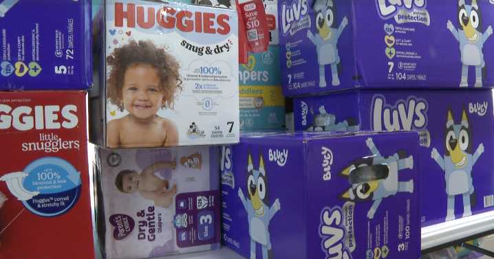 Diaper wrapping marathon raises awareness of diaper need