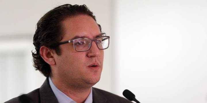 Sin participación de organizaciones civiles, la FGR designa en fast track al titular de la fiscalía de Derechos Humanos