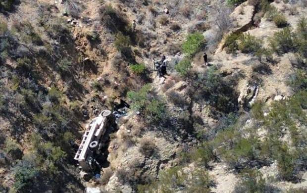 Vehículo de Defensa cae a barranco; muere un militar y 22 resultan heridos en BC