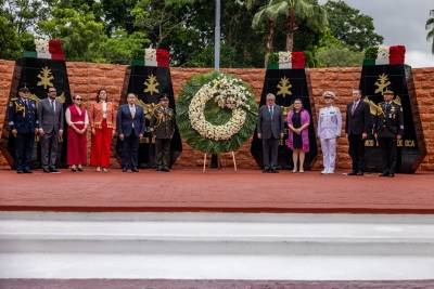 Asiste Gobernador Rocha a ceremonia por …