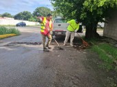 COMIENZA LIMPIEZA DE CALLES Y SISTEMA DE DRENAJE EN CHETUMAL: Implementan Operativo Tormenta para evitar contratiempos a consecuencia del canal de baja presión que afecta las costas de Quintana Roo