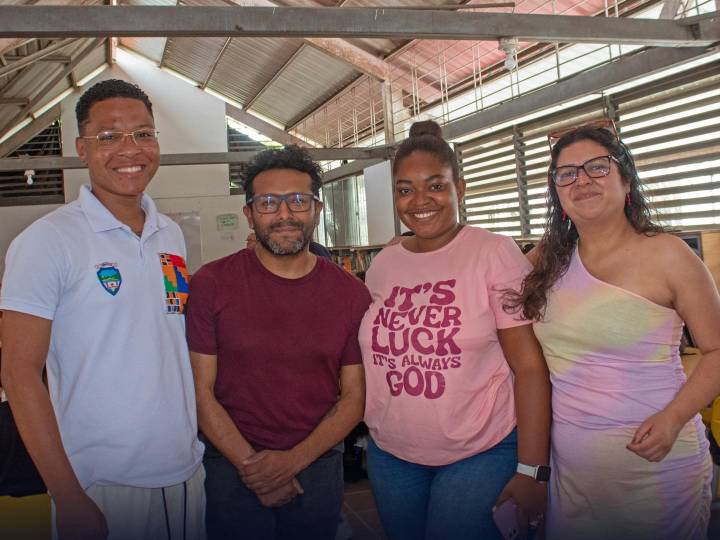 La Fiesta del Libro llevó poesía y teatro a la niñez del Pacífico