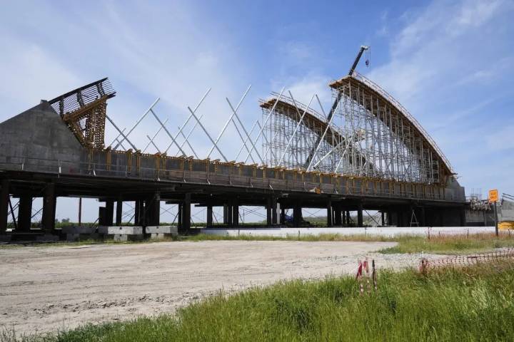 Trump administration wants to hand out $2.4 billion it took from California’s high