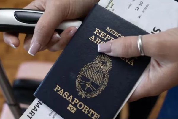 PAPELÓN! Renaper emitió miles de pasaportes con fallas y piden a los argentinos devolverlos