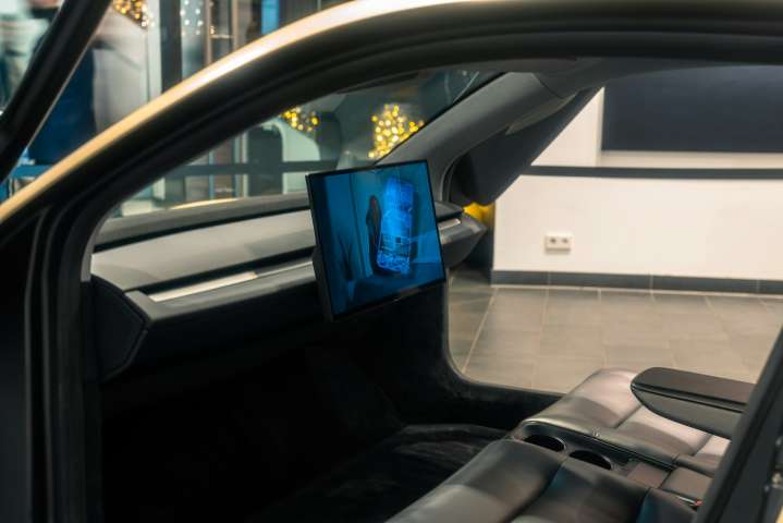 Tesla Launches Robotaxi iOS App: Join the Waitlist for Autonomous Rides