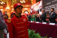 Millones de cachitos brindan homenaje a nuestros migrantes