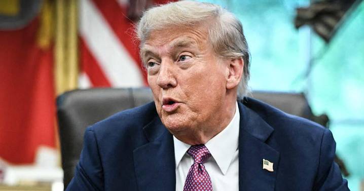 Trump advierte que EEUU derribará cualquier avión de Venezuela que sea una amenaza