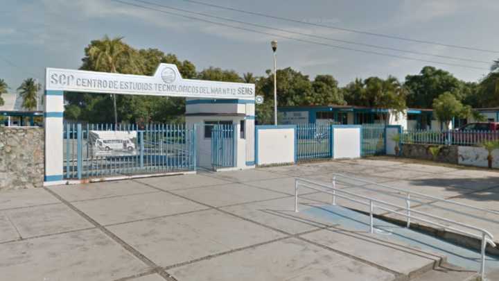 Hospitalizan Alumnos en Manzanillo, Colima, Tras Comer Tortas de Cochinita con Vidrio Molido