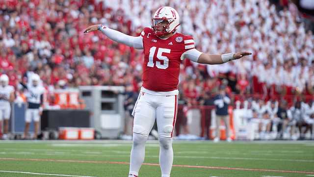 Live updates: Huskers vs Huskies
