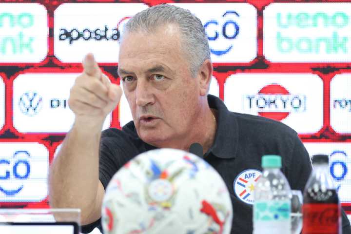 El técnico de Paraguay advierte que Ecuador será un rival "complejo y difícil"