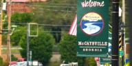 North Georgia community rallies around injured police officer
