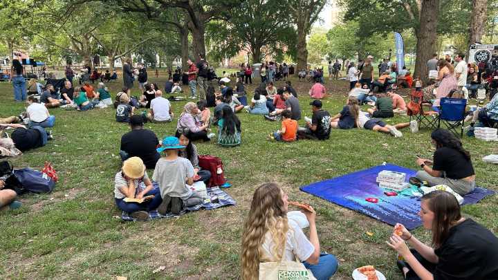 New Haven breaks record for the world’s largest pizza party