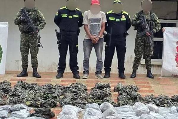 Incautan gran cantidad de elementos de intendencia al ‘Clan del Golfo’