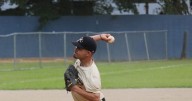Gongo demuestra que también tiene talento para el béisbol