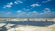El encantador pueblo colombiano que es reconocido por sus salinas, un destino de hermosos paisajes y naturaleza