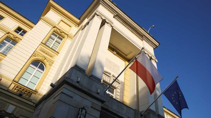 Polonia denuncia un "acto de agresión" ruso tras violar con drons o seu espazo aéreo