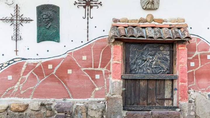 Con brujas y excomulgado: el pueblo maldito de Aragón que puede convertirse en el mejor destino rural de España