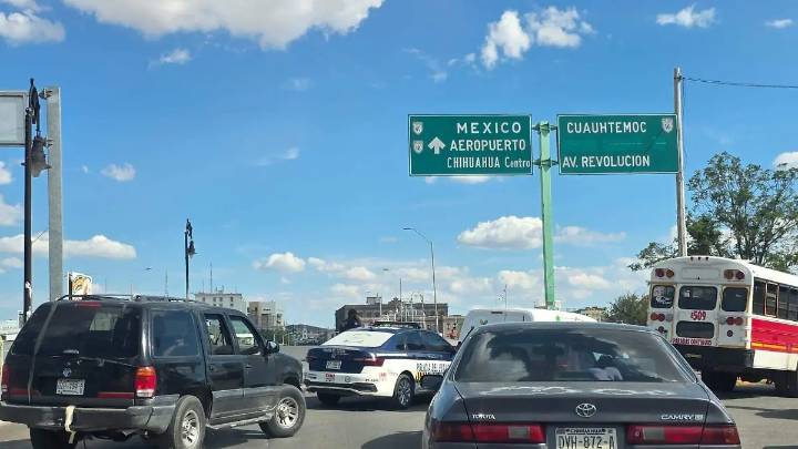 Instalación de escenario para el Grito de Independencia genera caos vial en el Centro