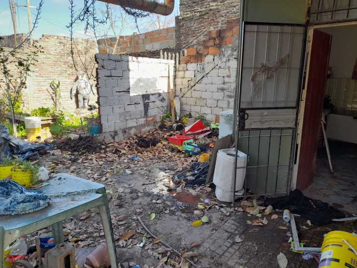 Video: cómo es por dentro la casa donde mataron a las tres chicas en Florencio Varela