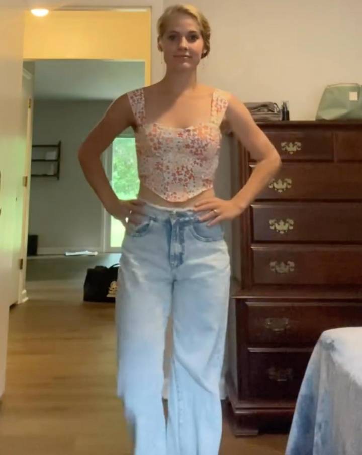 Welcome to Plathville’s Lydia Discusses Her Family’s Modest Dressing