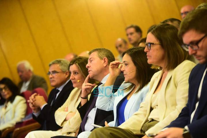 Page pide no «manosear» políticamente con las pulseras antimaltrato, «un tema muy delicado»