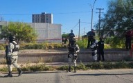 Tiran cadáver en canal que cruza por Infonavit Casas Grandes