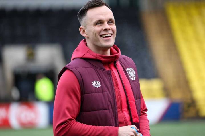 Shankland double takes Hearts into pole position