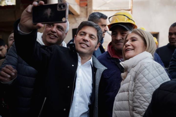 Kicillof cerró la campaña y pidió “llenar las urnas de votos de Fuerza Patria”