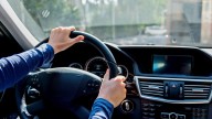 Cómo limpiar el vómito del coche y cómo eliminar el olor