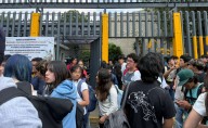 Desalojan a alumnos de Prepa 6 de la UNAM por presunta amenaza de artefacto explosivo; clases se mantienen suspendidas