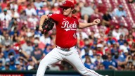 Reds tied with Mets for final NL wild-card spot after win over Cubs