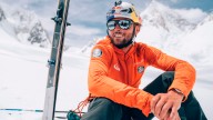 Un alpinista polaco es el primero en bajar el Everest esquiando sin oxígeno