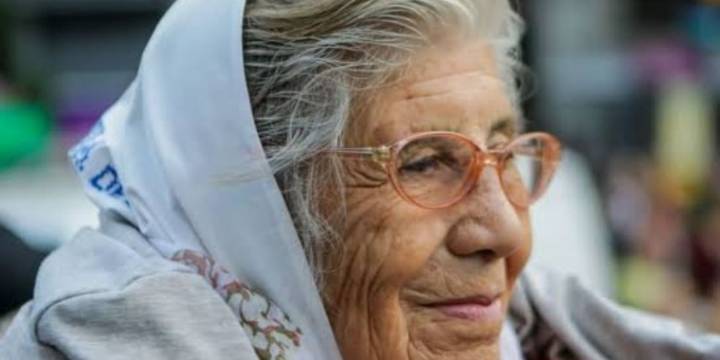 Murió Azucena Díaz, miembro de Madres de Plaza de Mayo