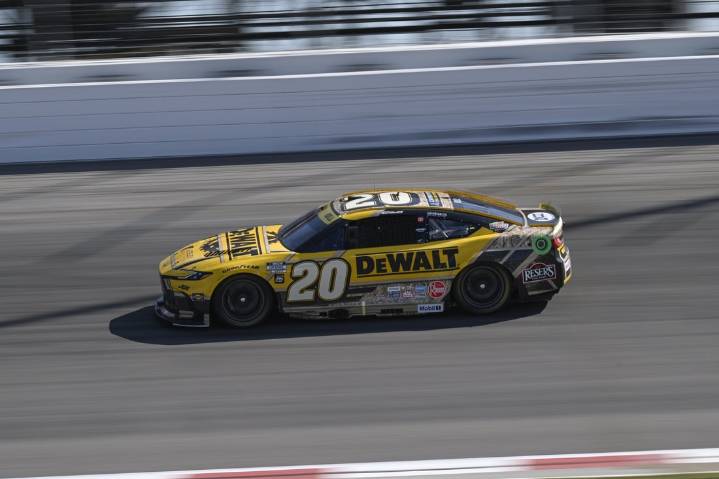 Deadspin | Christopher Bell wins late 4-car sprint at Bristol night race