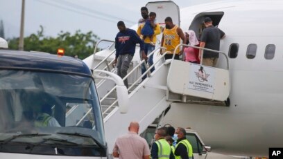 Estados Unidos deporta más haitianos