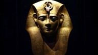 Hunt on for pharaoh's missing 3,000