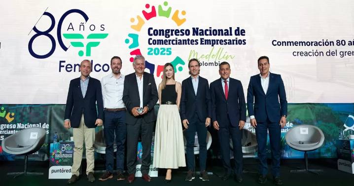 Alcalde de Medellín pide al FBI y la DEA investigar personas que estuvieron en “tarimazo” de Petro